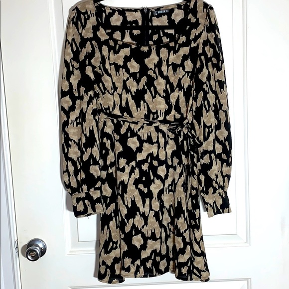 Black and Tan print cocktail dress - Picture 1 of 8